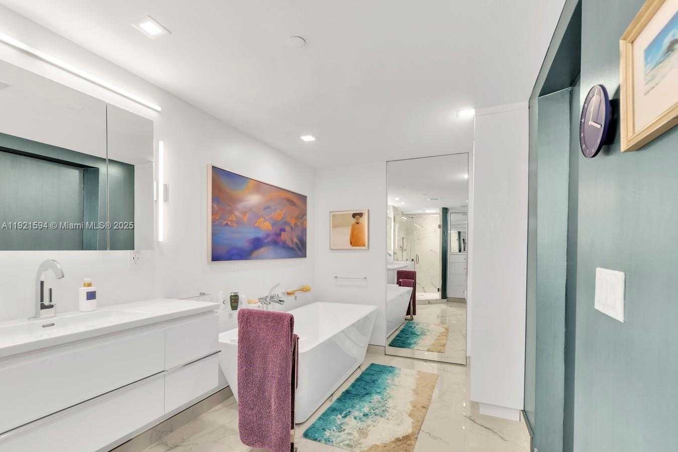 Imagen de Pequeño Objeto