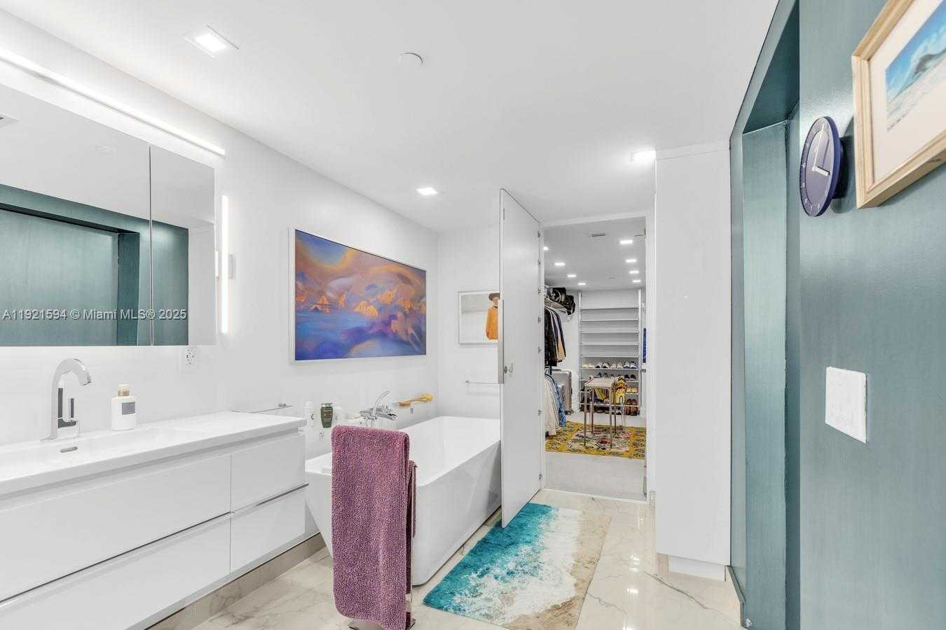 Imagen de Pequeño Objeto