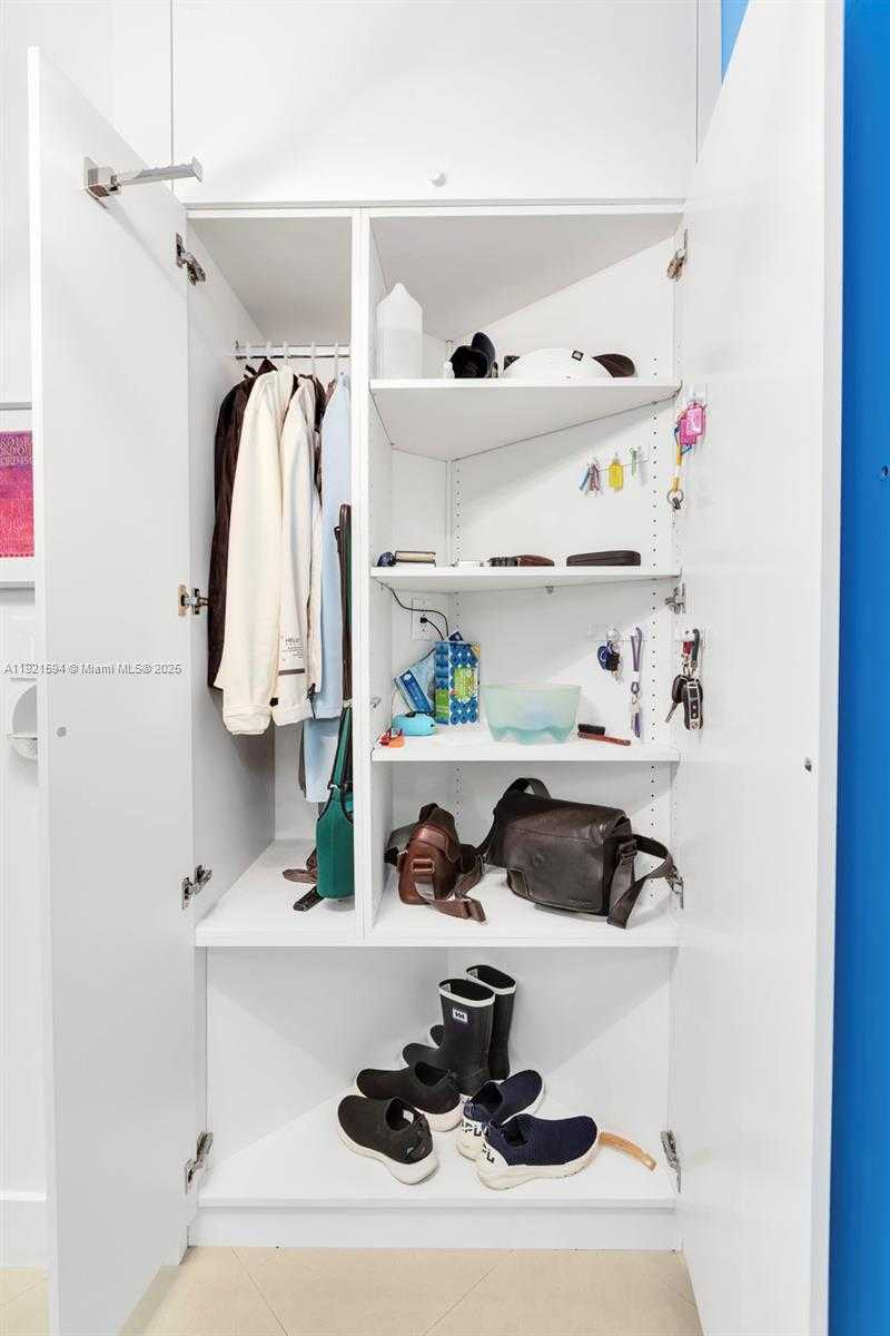 Imagen de Pequeño Objeto