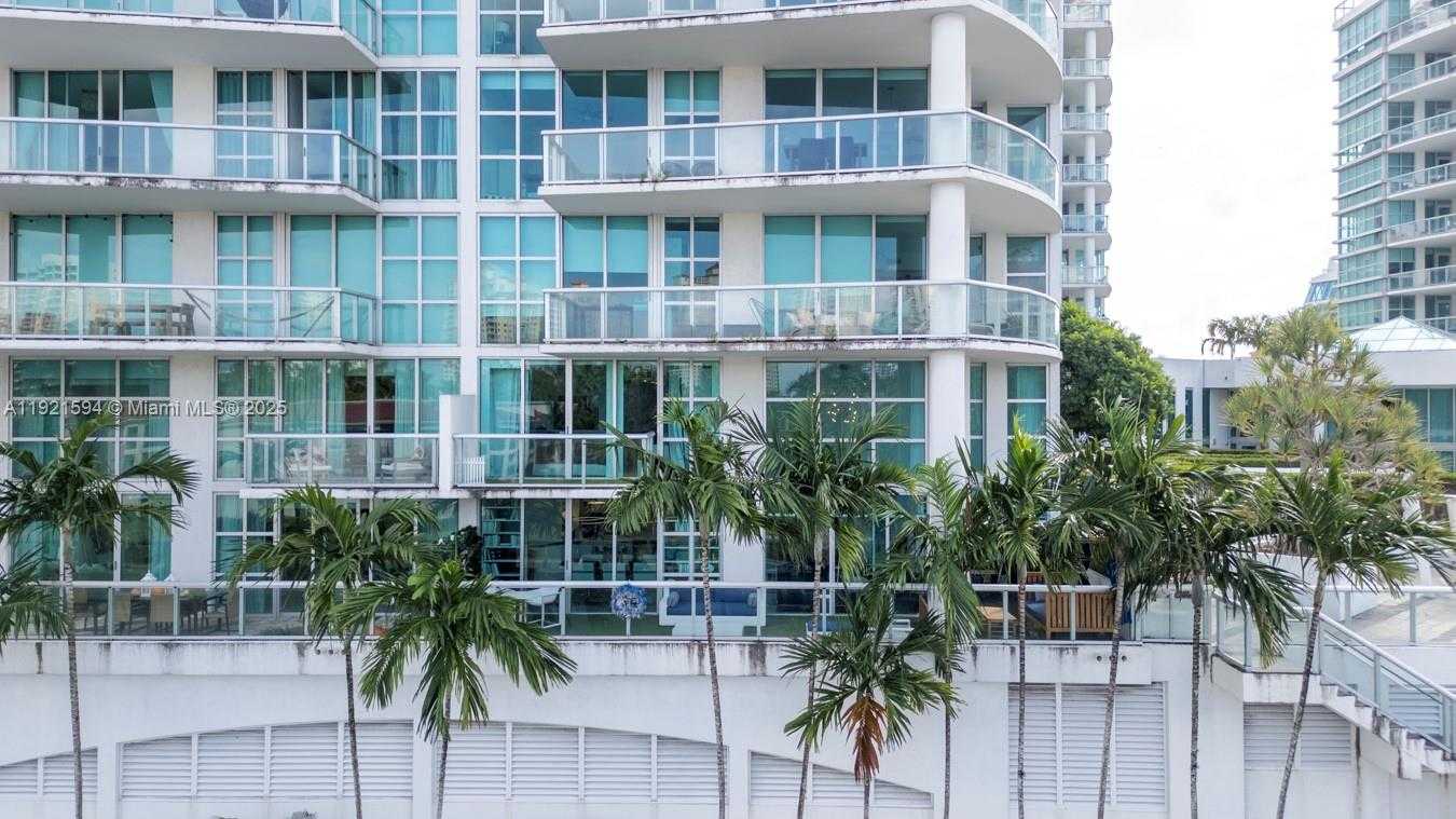 Imagen de Pequeño Objeto