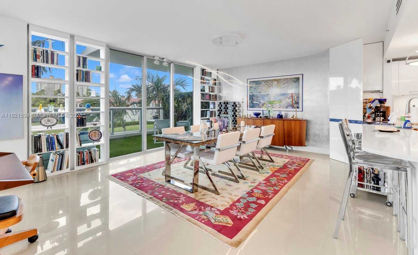 Imagen de Pequeño Objeto