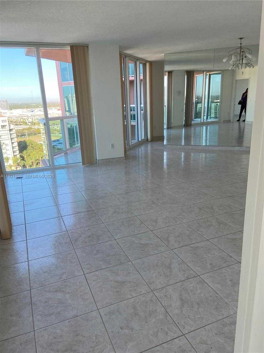 Small Image of 3370 HIDDEN BAY DR #1914, Aventura Number 20