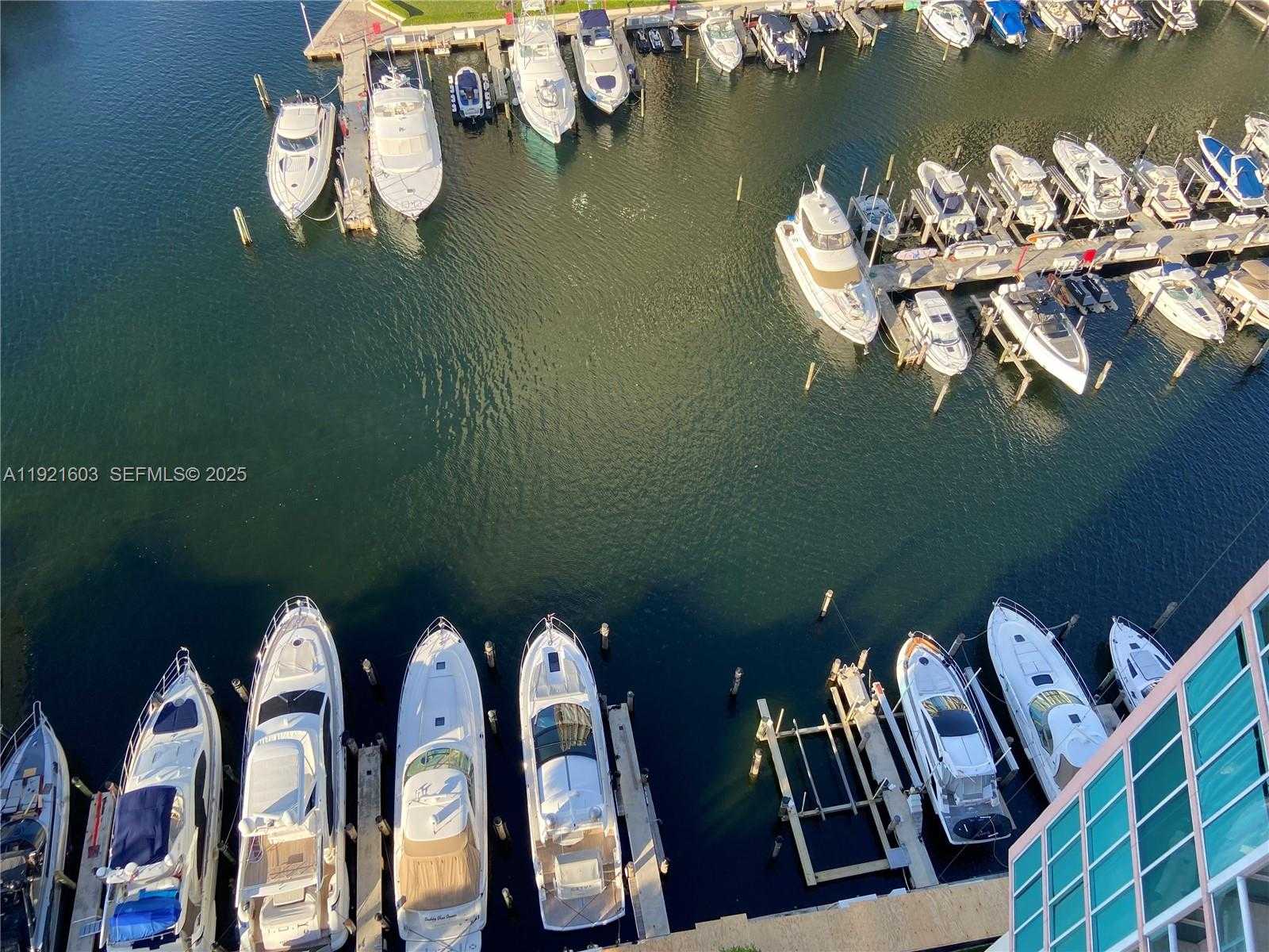 Small Image of 3370 HIDDEN BAY DR #1914, Aventura Number 3