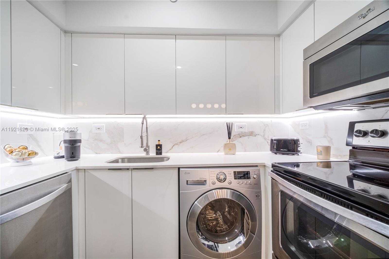 Small Image of 1500 BAY RD #1558S, Miami Beach Number 9