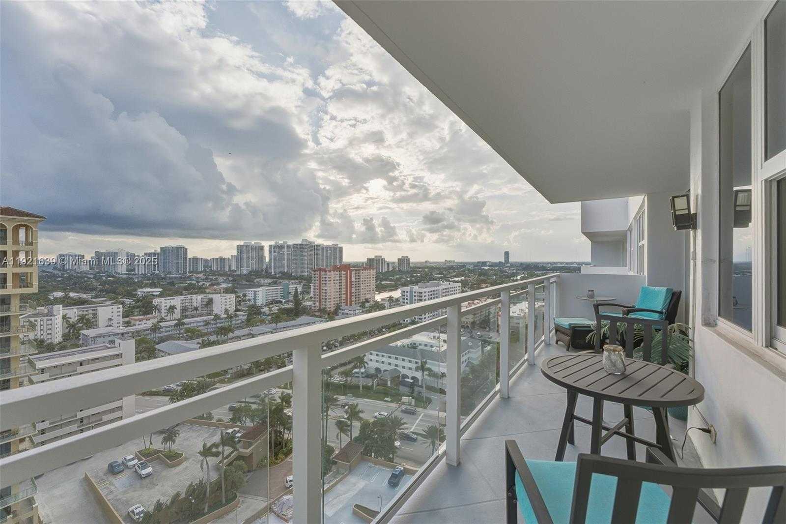 Small Image of 2030 SOUTH OCEAN DR #1810, Hallandale Beach Number 12
