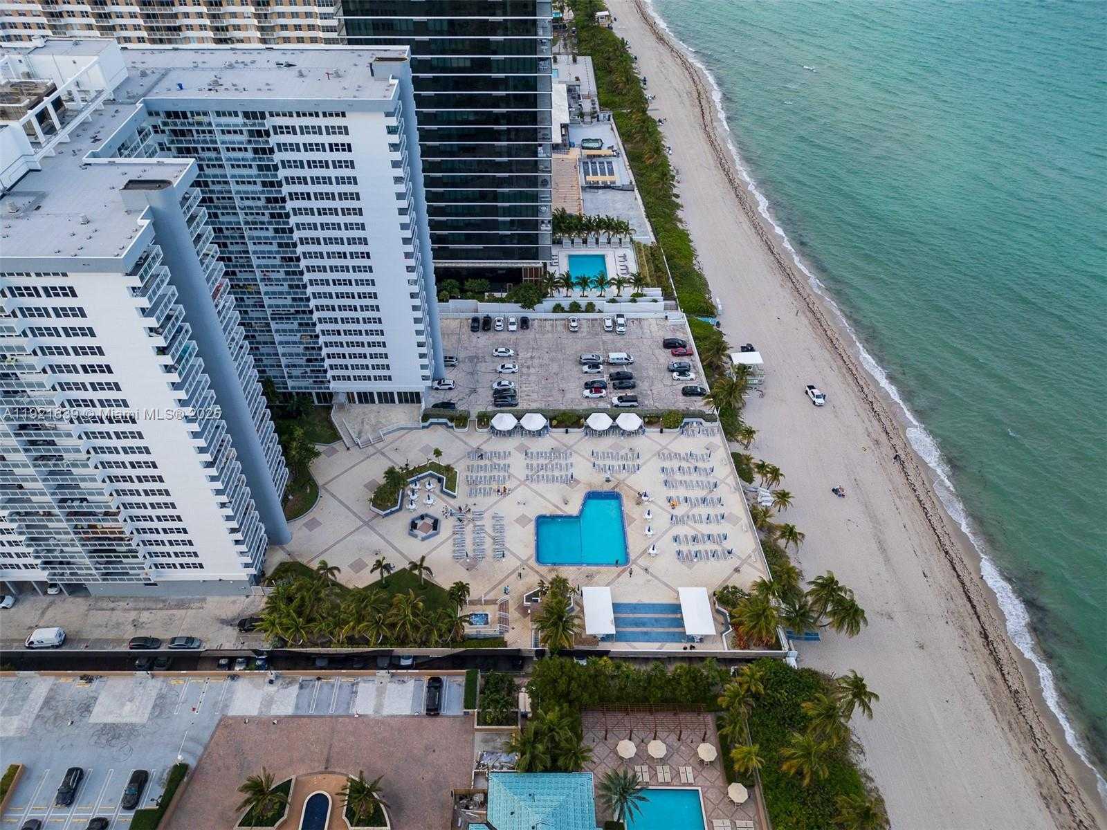 Small Image of 2030 SOUTH OCEAN DR #1810, Hallandale Beach Number 19
