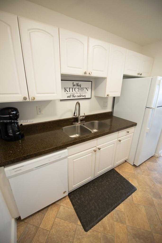 Small Image of 201 178TH DR #323, Sunny Isles Beach Number 20