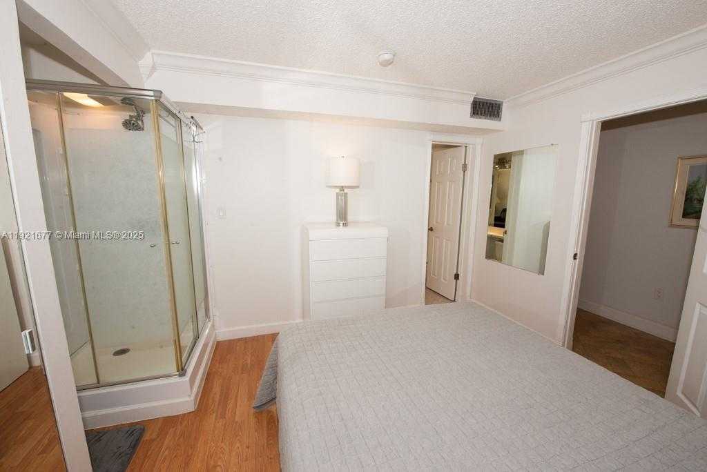 Small Image of 201 178TH DR #323, Sunny Isles Beach Number 42