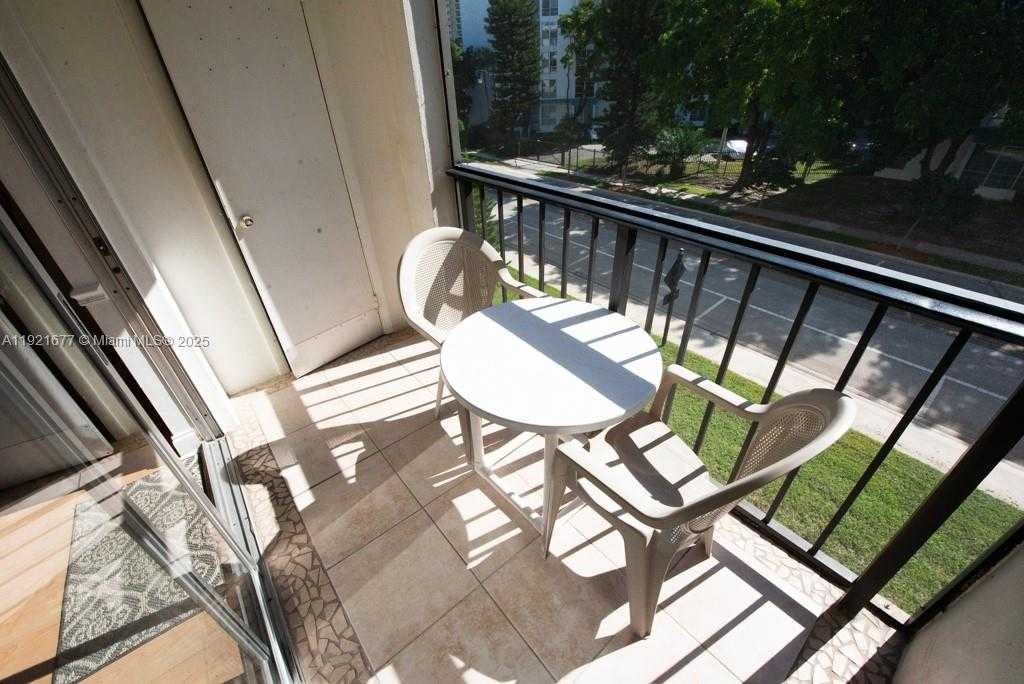 Small Image of 201 178TH DR #323, Sunny Isles Beach Number 52