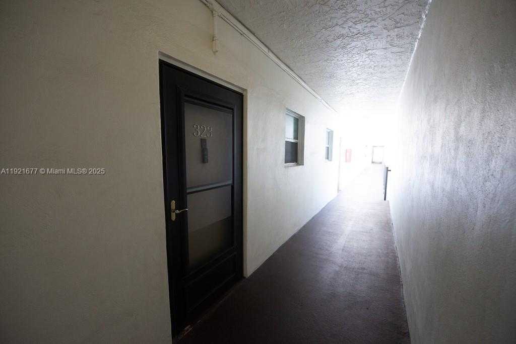 Small Image of 201 178TH DR #323, Sunny Isles Beach Number 54