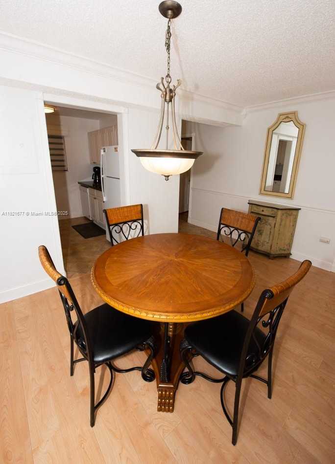 Small Image of 201 178TH DR #323, Sunny Isles Beach Number 7