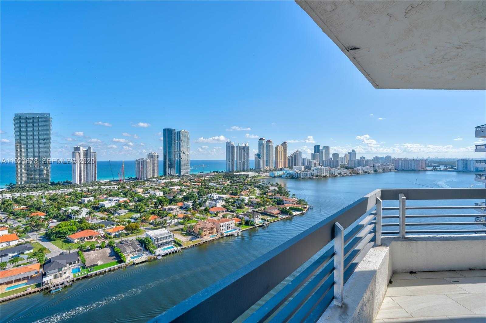 Imagen de Pequeño Objeto