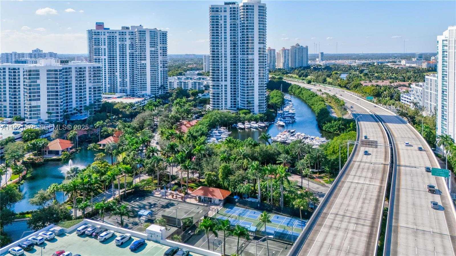 Imagen de Pequeño Objeto