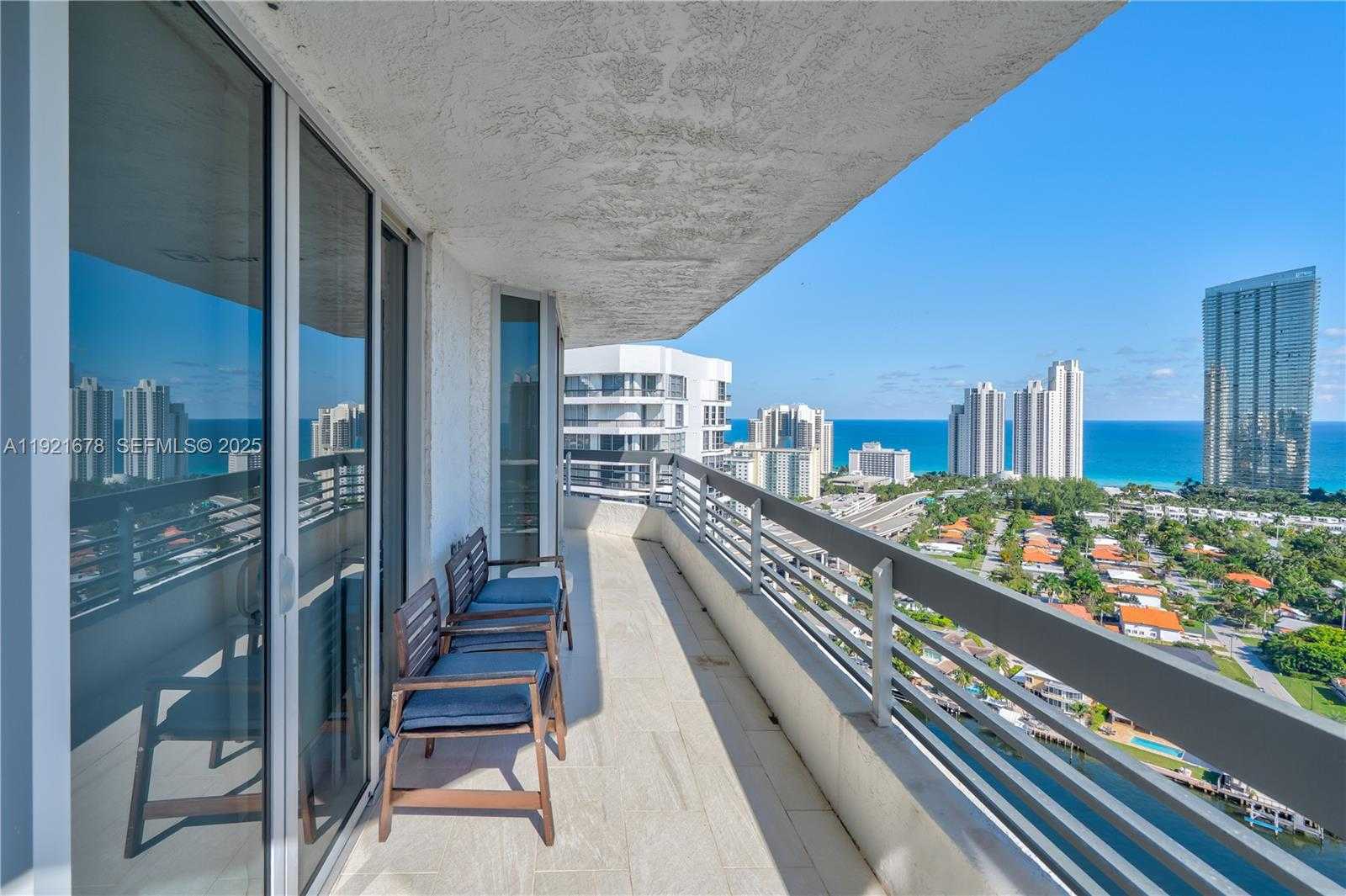 Imagen de Pequeño Objeto