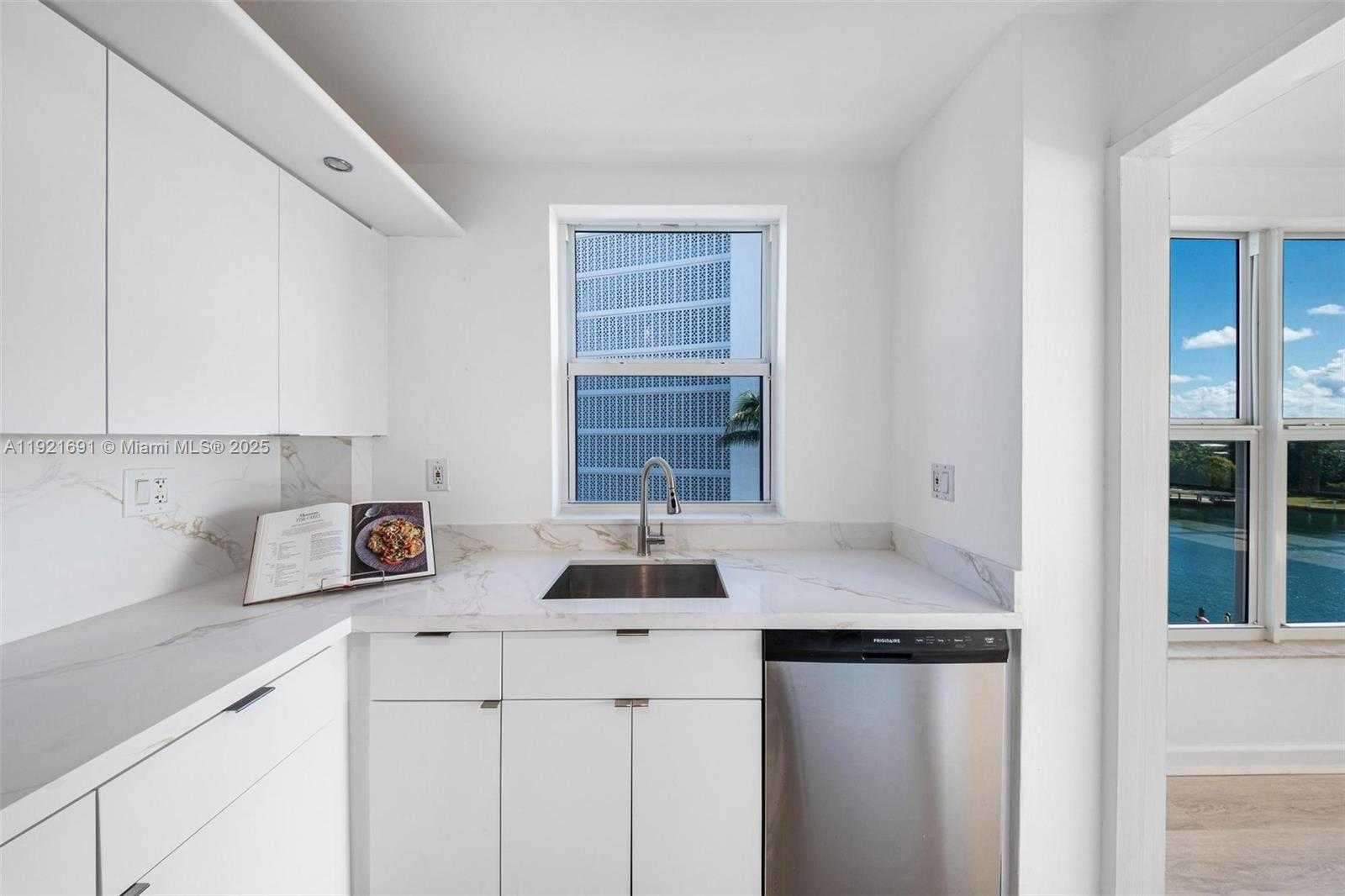 Small Image of 9100 WEST BAY HARBOR DR #5A, Bay Harbor Islands Number 16