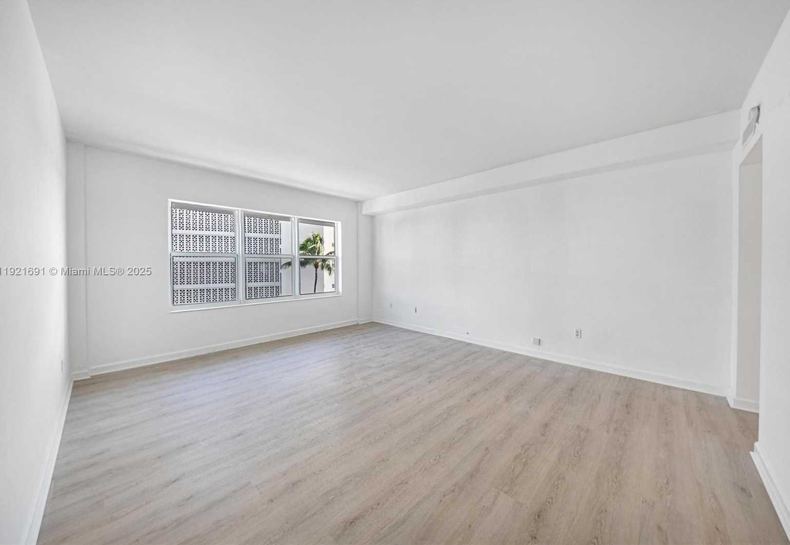 Small Image of 9100 WEST BAY HARBOR DR #5A, Bay Harbor Islands Number 31