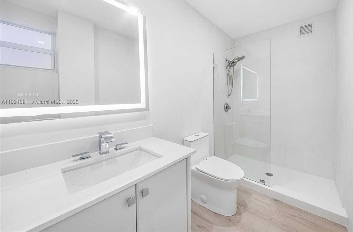 Small Image of 9100 WEST BAY HARBOR DR #5A, Bay Harbor Islands Number 34