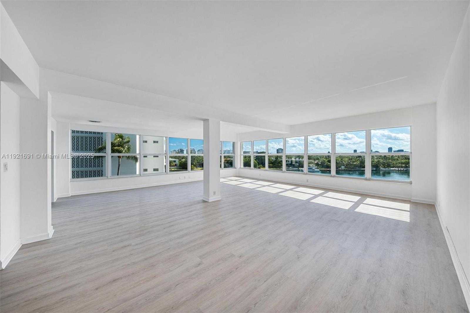 Small Image of 9100 WEST BAY HARBOR DR #5A, Bay Harbor Islands Number 4