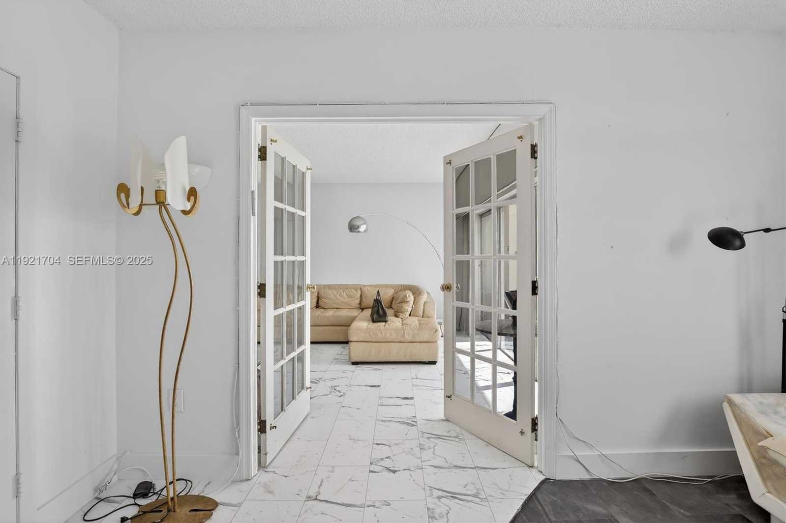 Small Image of 300 BAYVIEW DR #308, Sunny Isles Beach Number 23