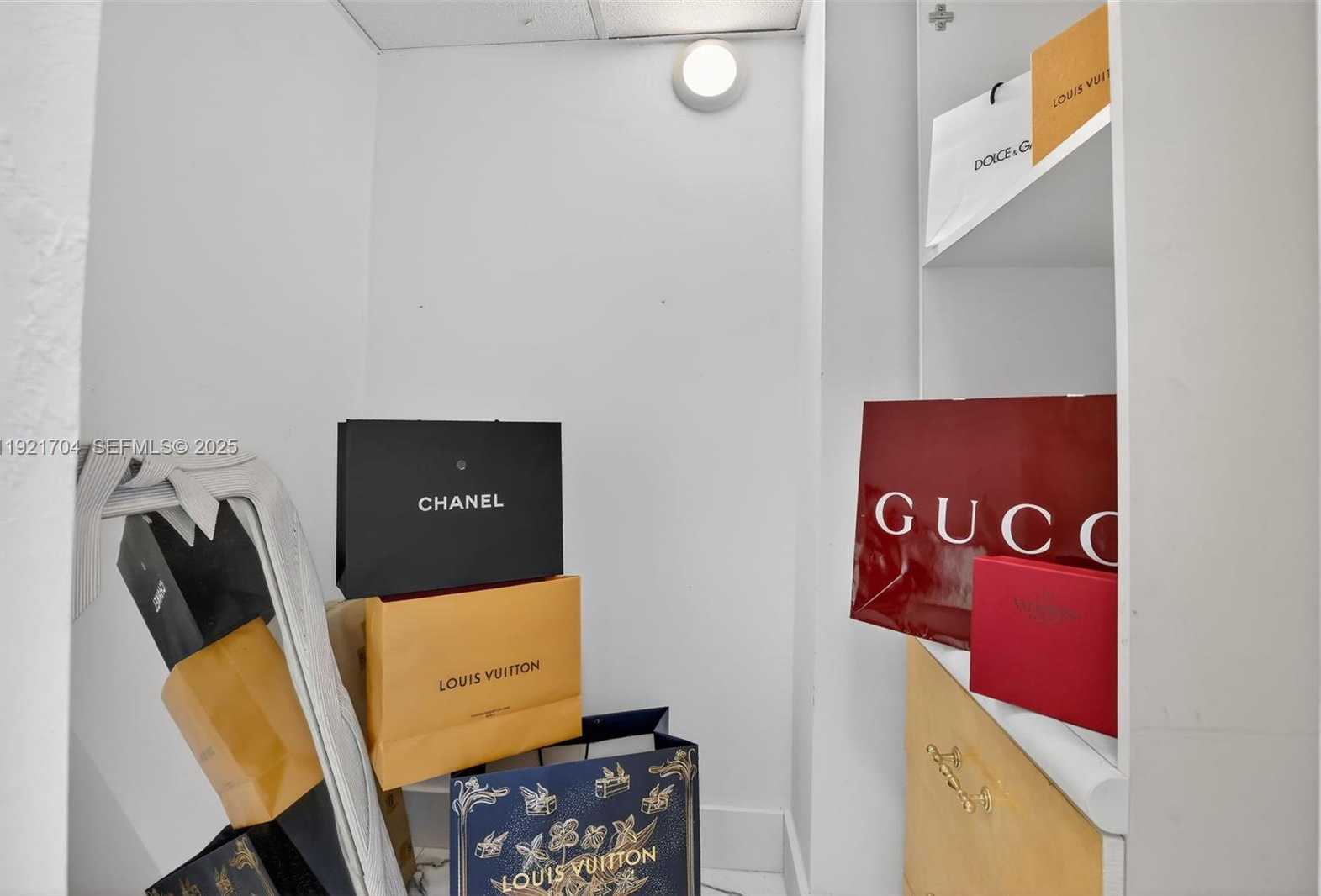 Small Image of 300 BAYVIEW DR #308, Sunny Isles Beach Number 39