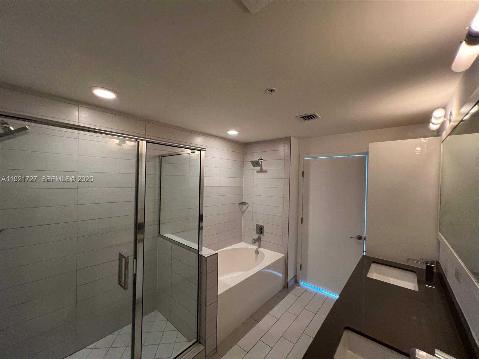 Small Image of 999 SOUTH WEST 1ST AVE #2405, Miami Number 11