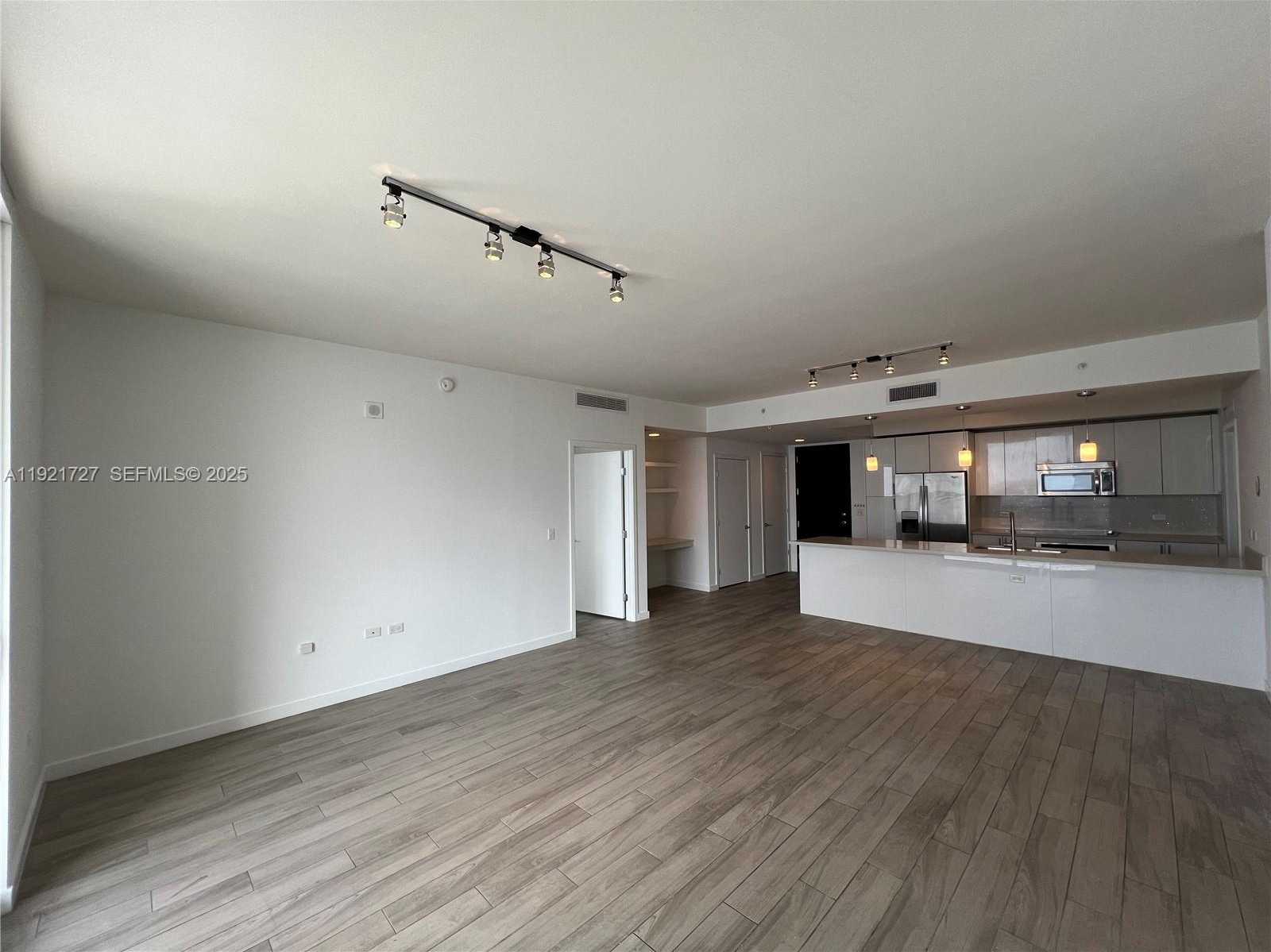 Small Image of 999 SOUTH WEST 1ST AVE #2405, Miami Number 4