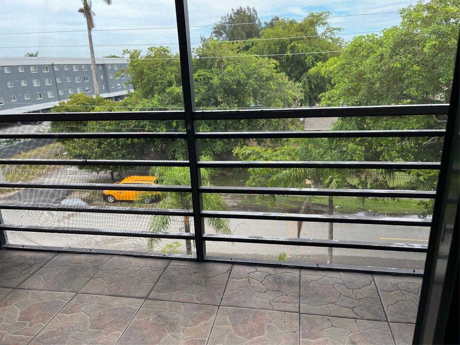 Imagen de Pequeño Objeto