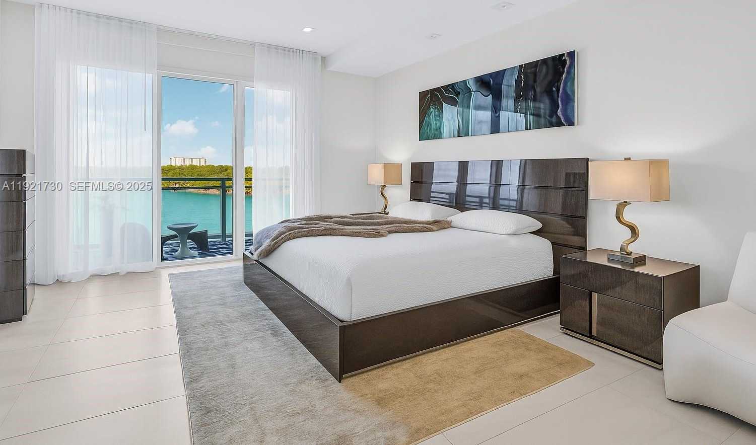 Imagen de Pequeño Objeto