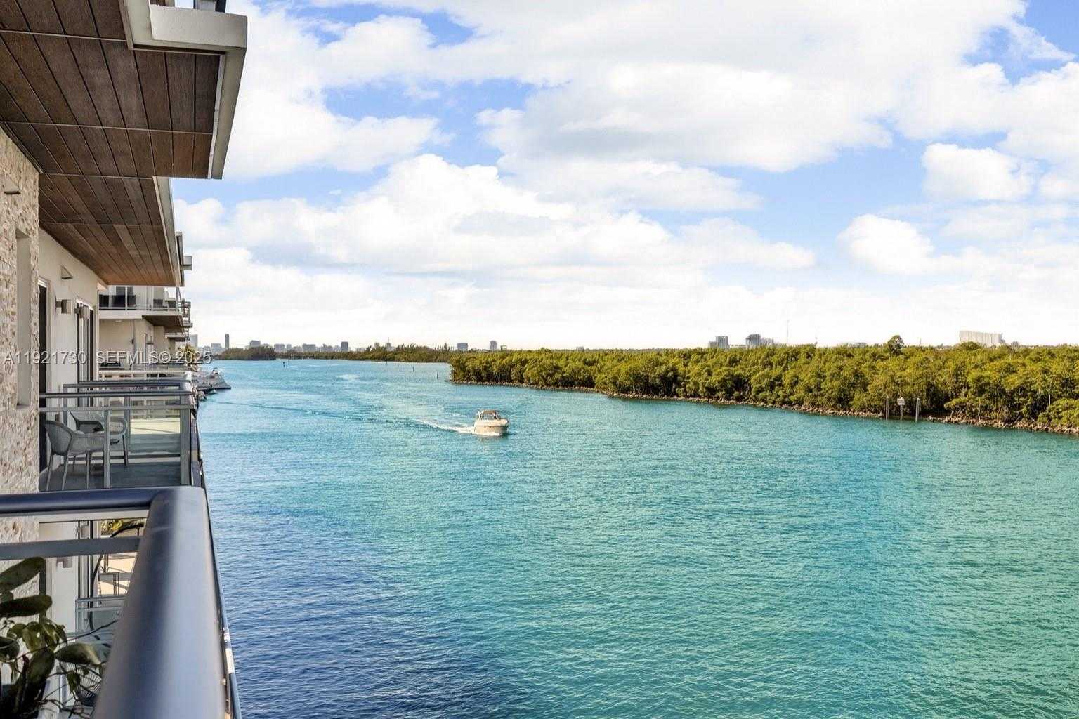 Imagen de Pequeño Objeto