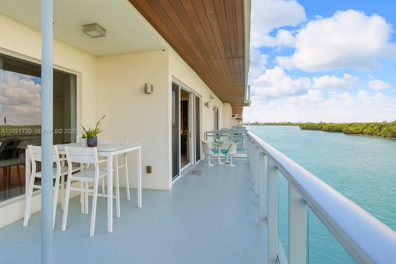 Imagen de Pequeño Objeto