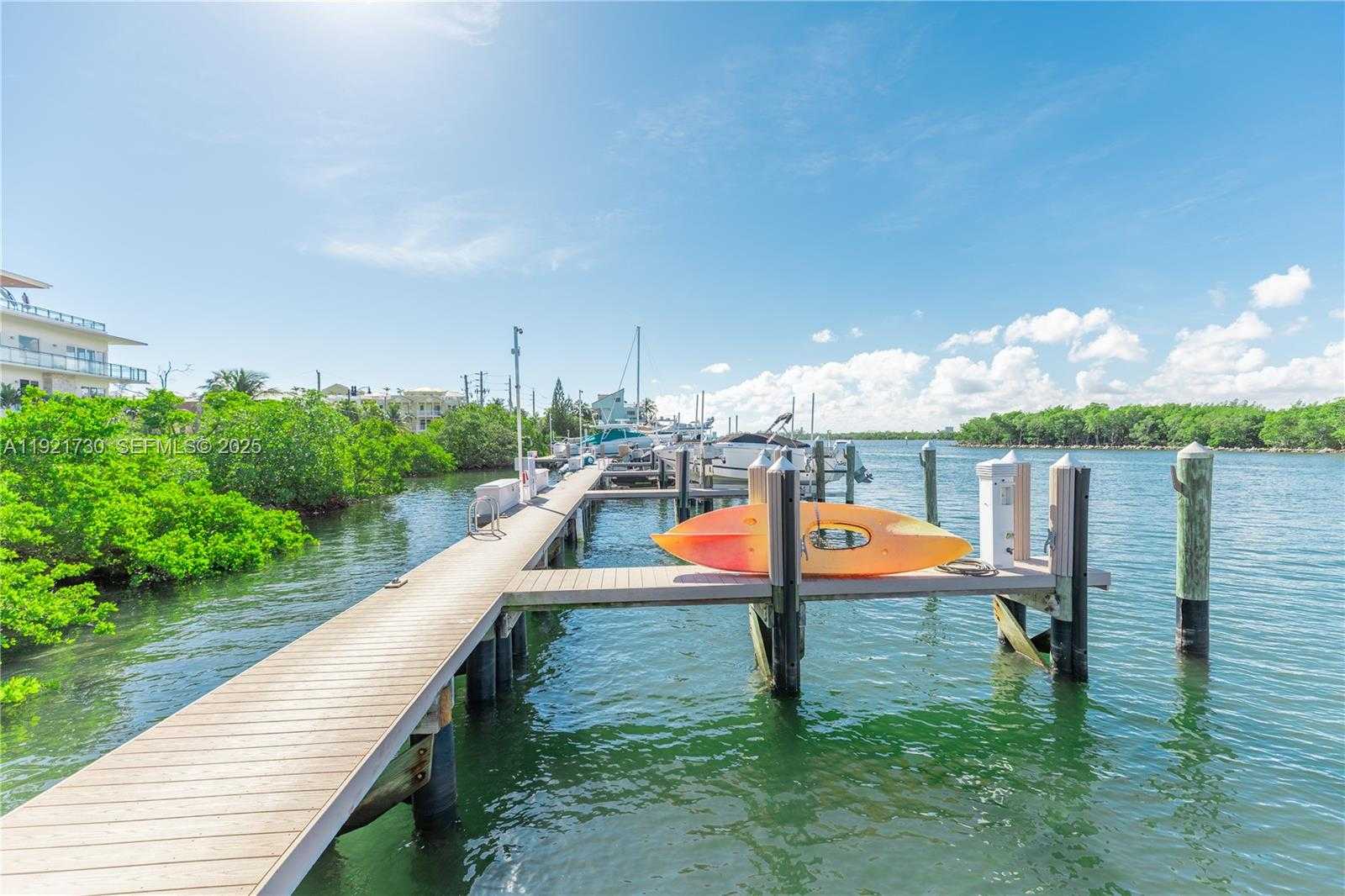 Imagen de Pequeño Objeto