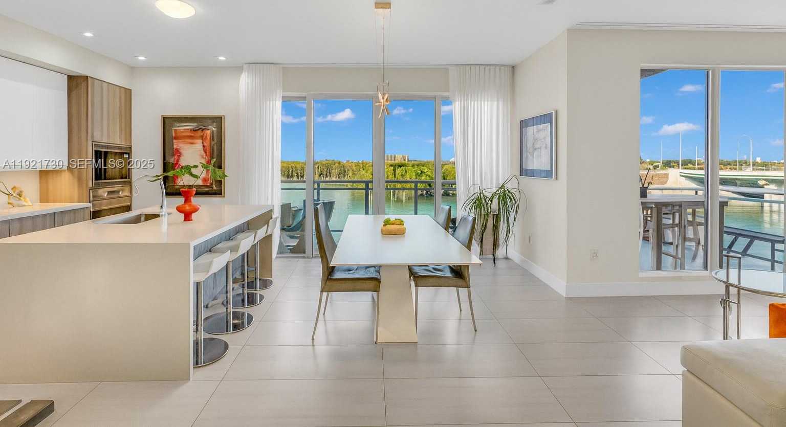 Imagen de Pequeño Objeto