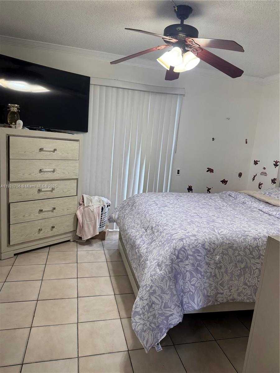 Small Image of 2158 WEST 60TH ST #13108, Hialeah Number 3
