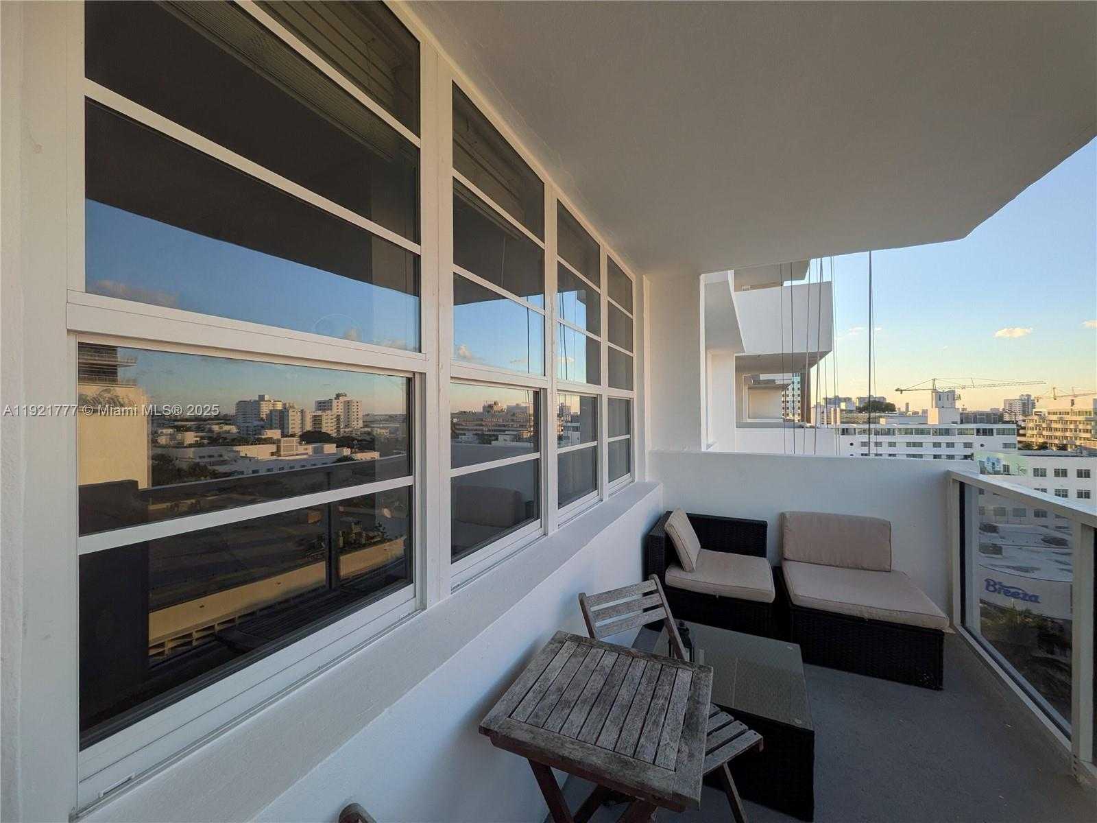 Small Image of 100 LINCOLN RD #904, Miami Beach Number 4