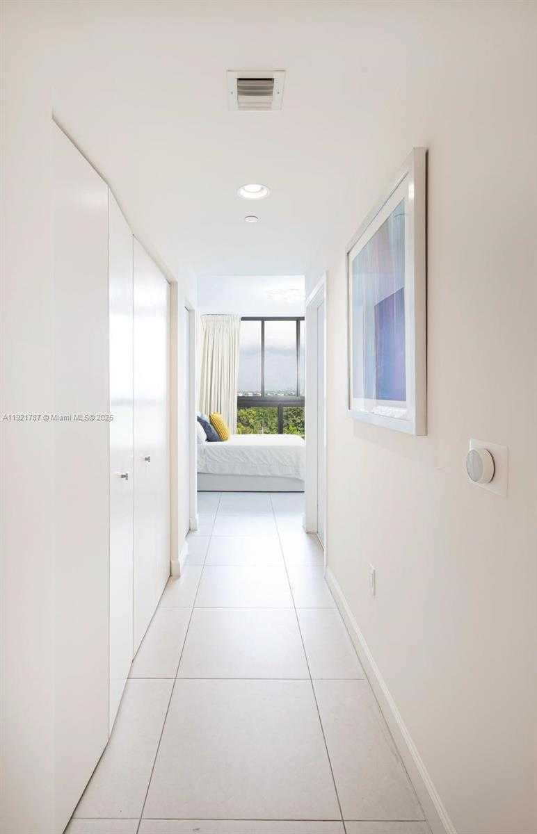 Small Image of 5350 NORTH WEST 84TH AVE #705, Doral Number 11