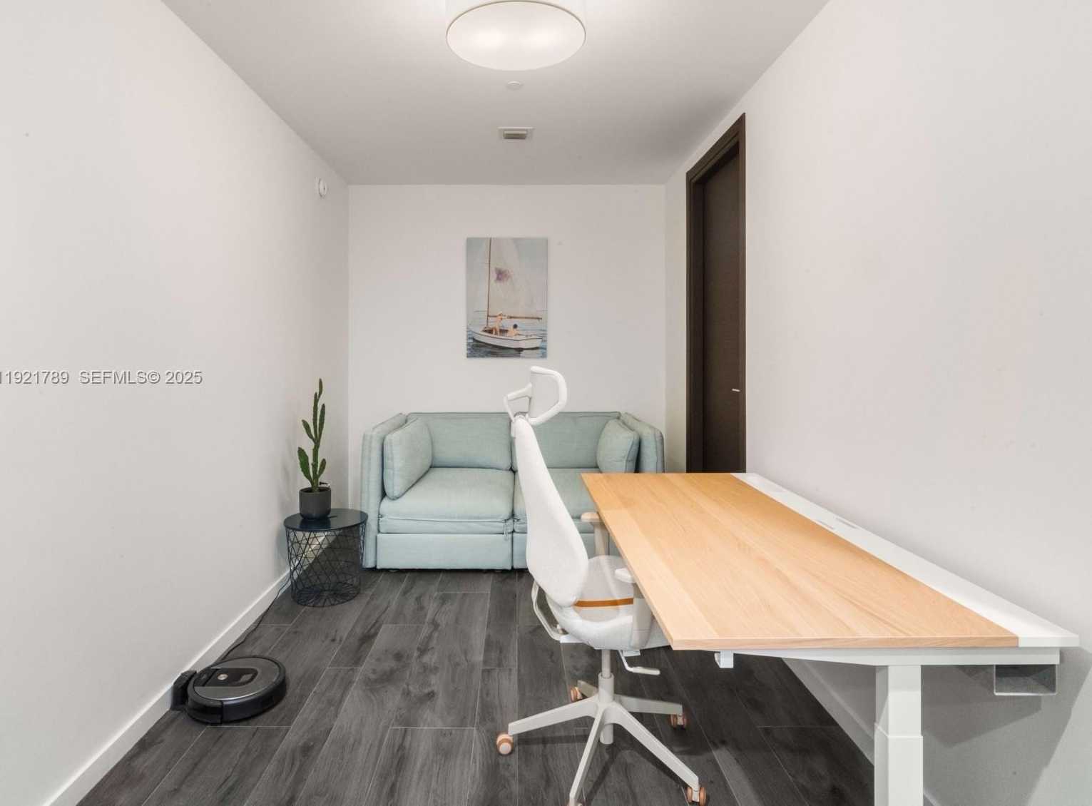 Small Image of 1000 BRICKELL PLZ #PH5706, Miami Number 10