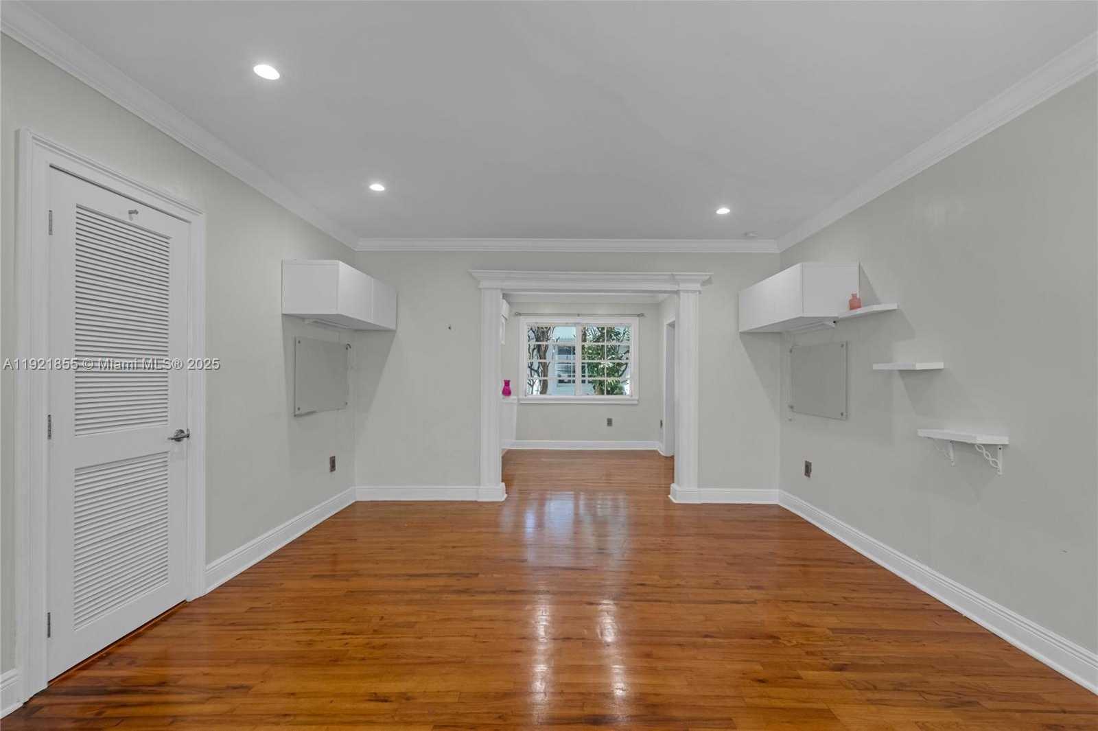 Small Image of 1605 LENOX AVE #1605-5, Miami Beach Number 11