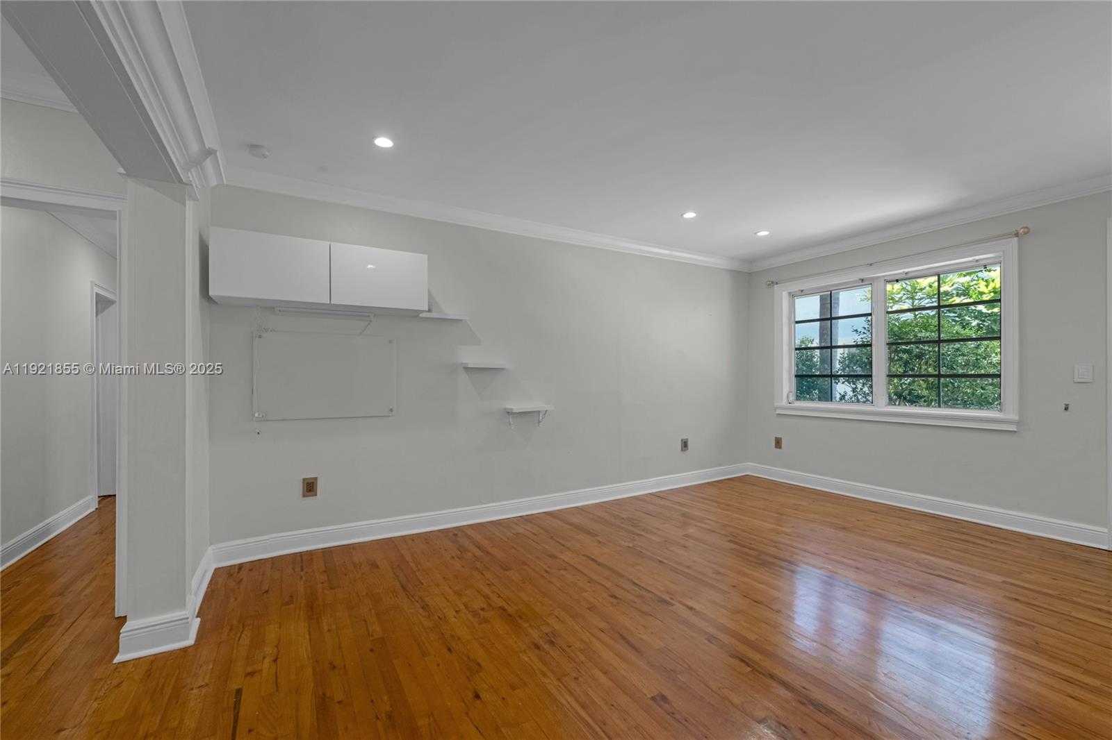 Small Image of 1605 LENOX AVE #1605-5, Miami Beach Number 14