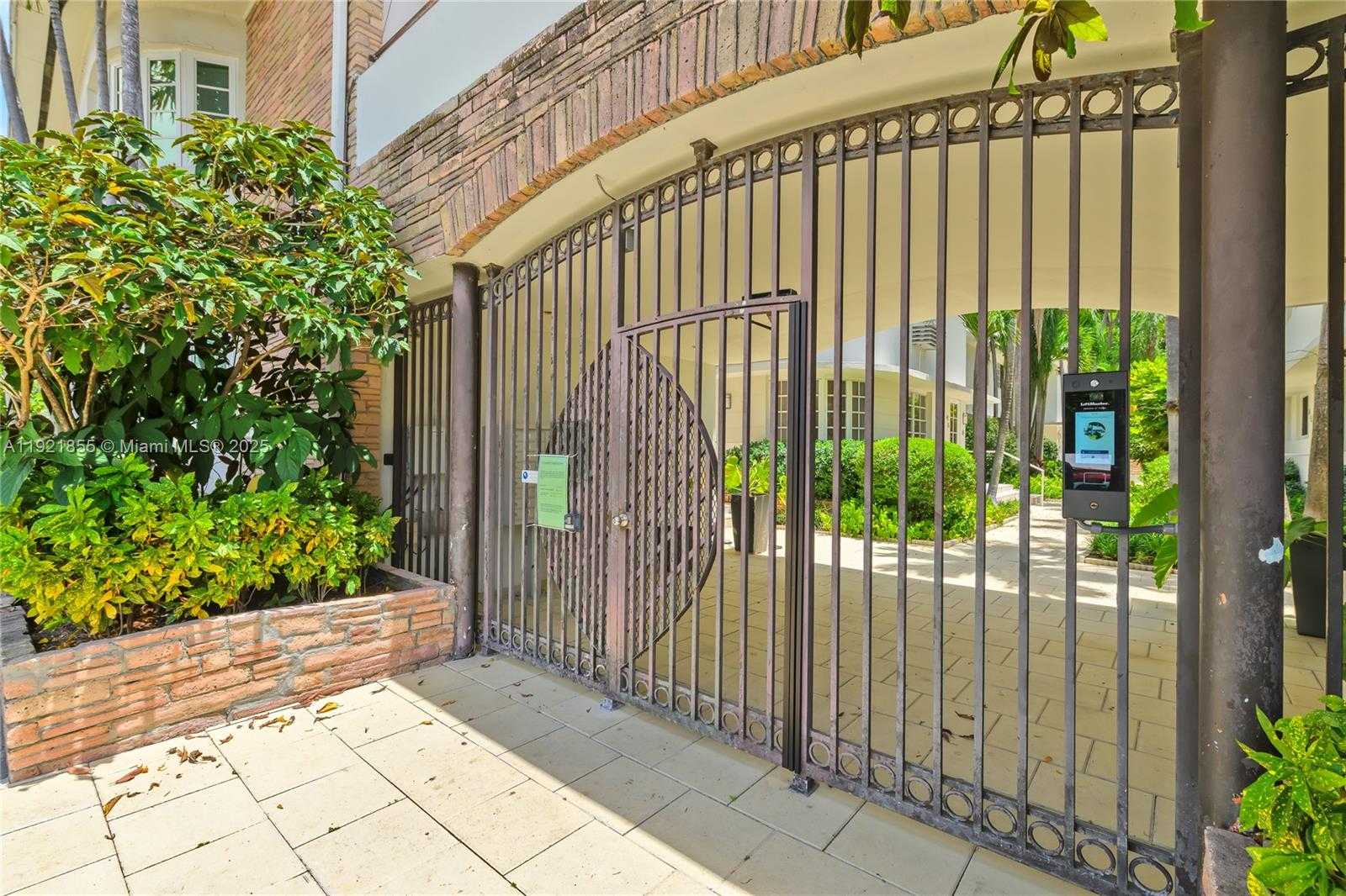 Small Image of 1605 LENOX AVE #1605-5, Miami Beach Number 30