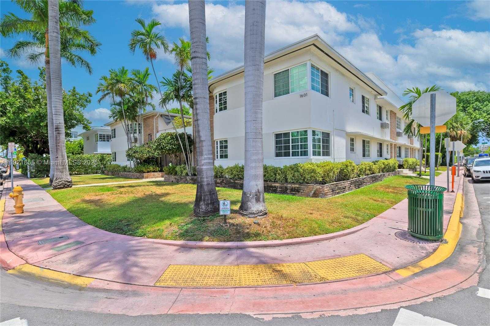 Small Image of 1605 LENOX AVE #1605-5, Miami Beach Number 34