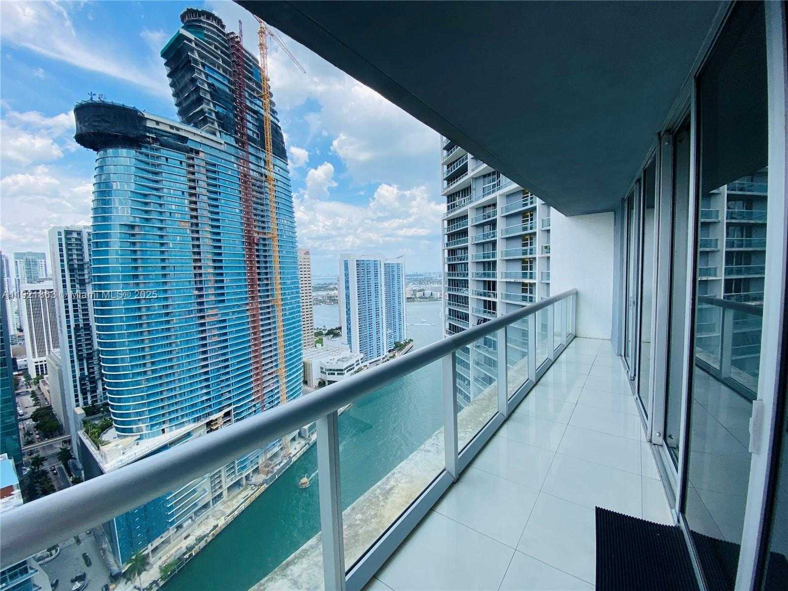 Small Image of 475 BRICKELL AVE #3715, Miami Number 21