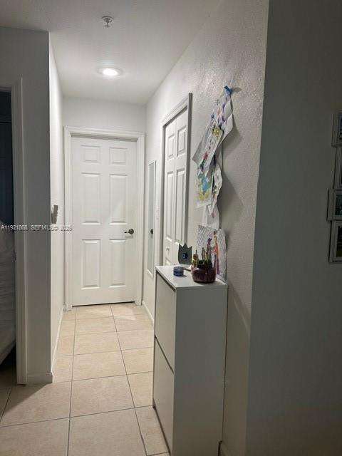 Small Image of Doral Number 14