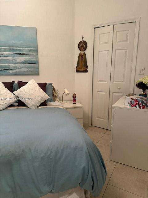 Small Image of Doral Number 16