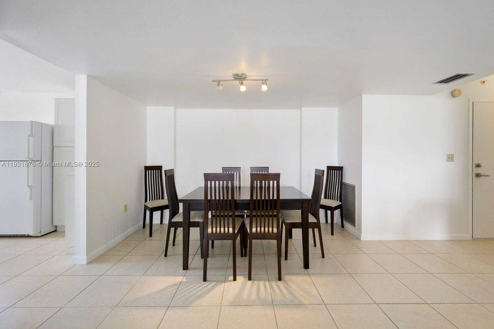 Small Image of 2851 NORTH EAST 183RD ST #502E, Aventura Number 2