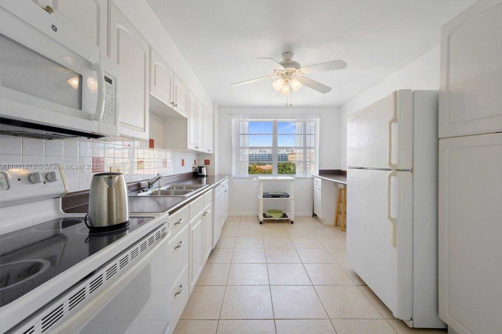 Small Image of 2851 NORTH EAST 183RD ST #502E, Aventura Number 25