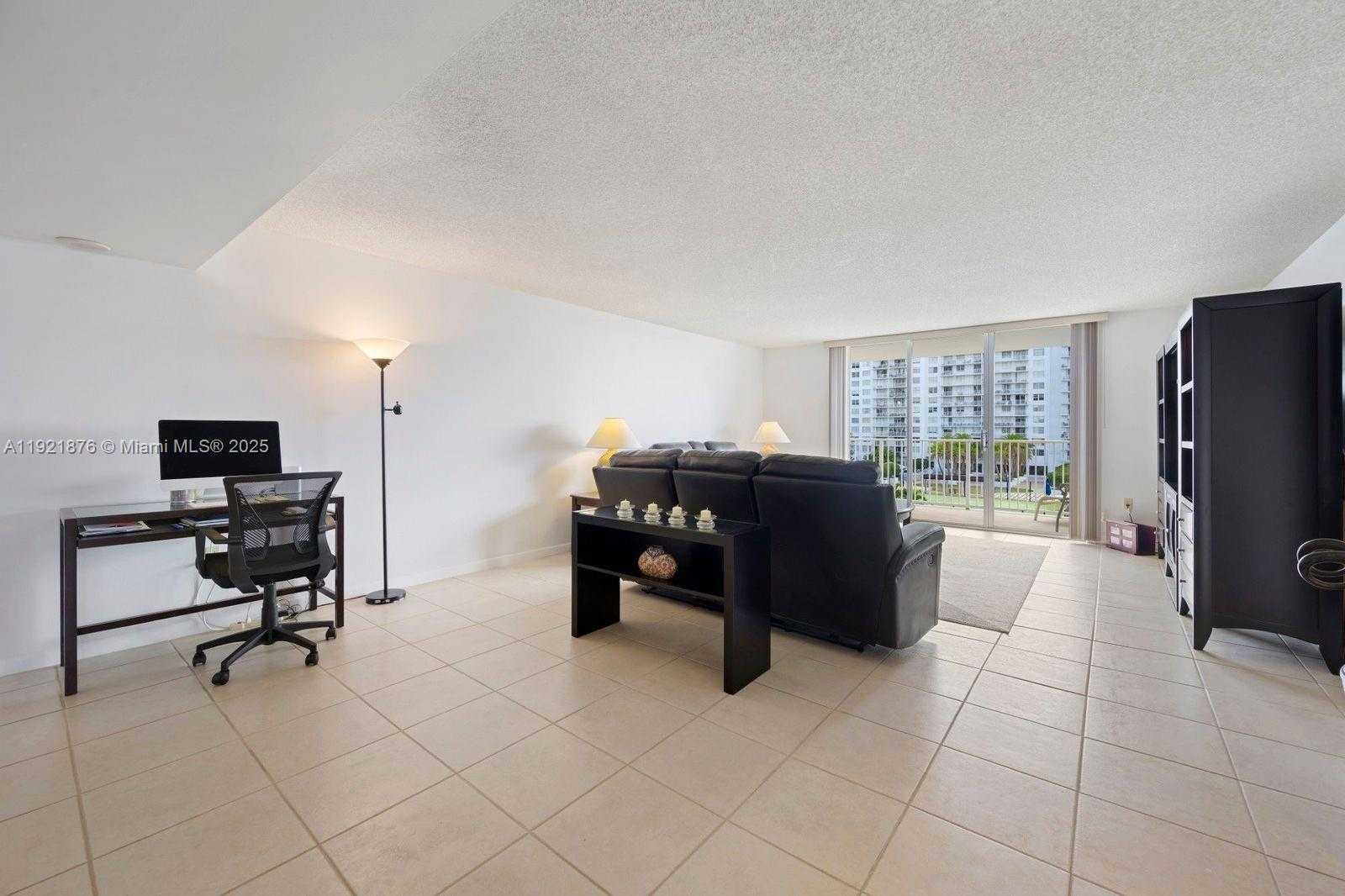 Small Image of 2851 NORTH EAST 183RD ST #502E, Aventura Number 6