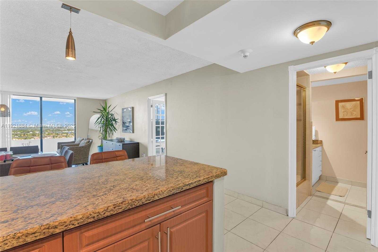 Small Image of 2500 PARKVIEW DR #2411, Hallandale Beach Number 11