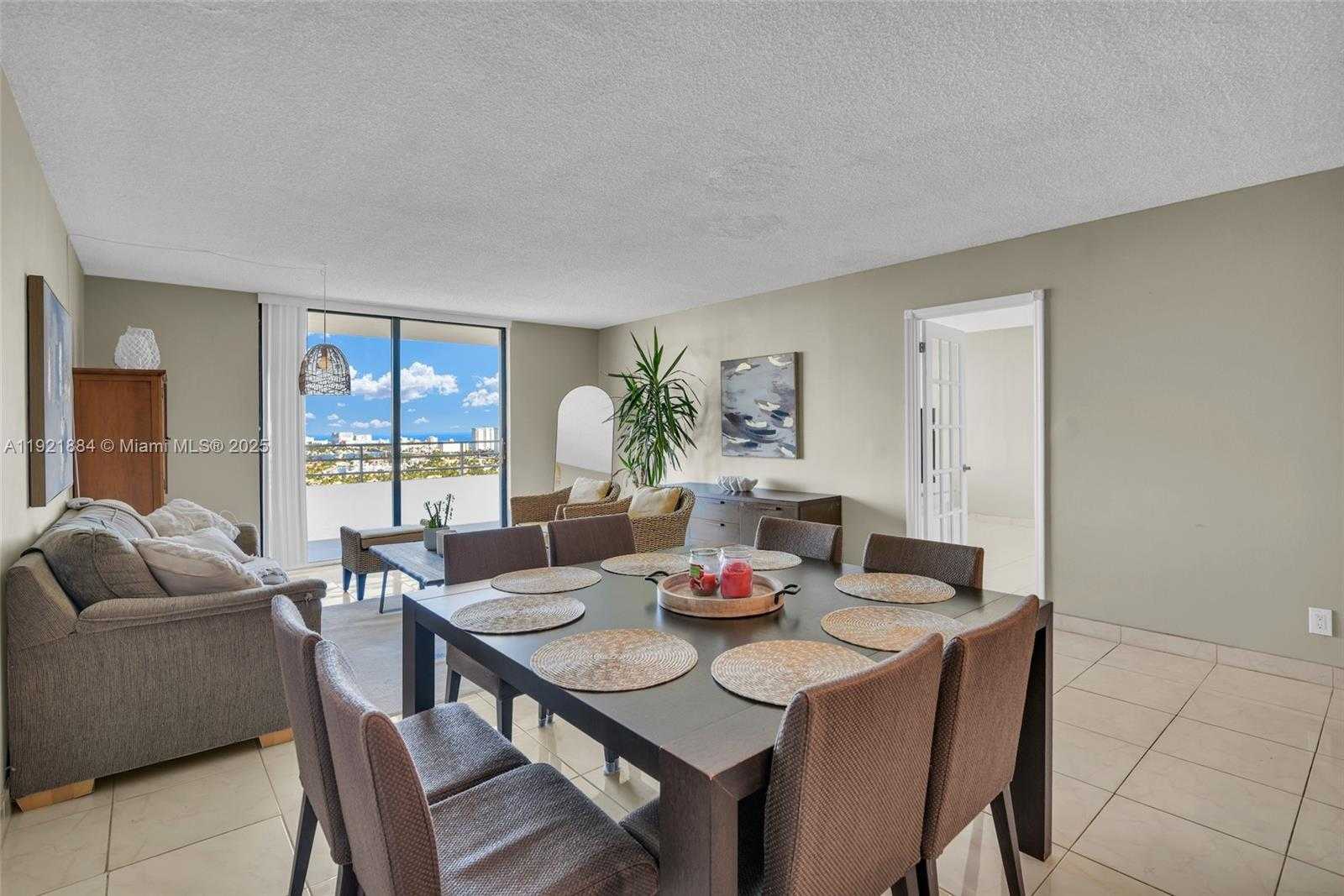 Small Image of 2500 PARKVIEW DR #2411, Hallandale Beach Number 16