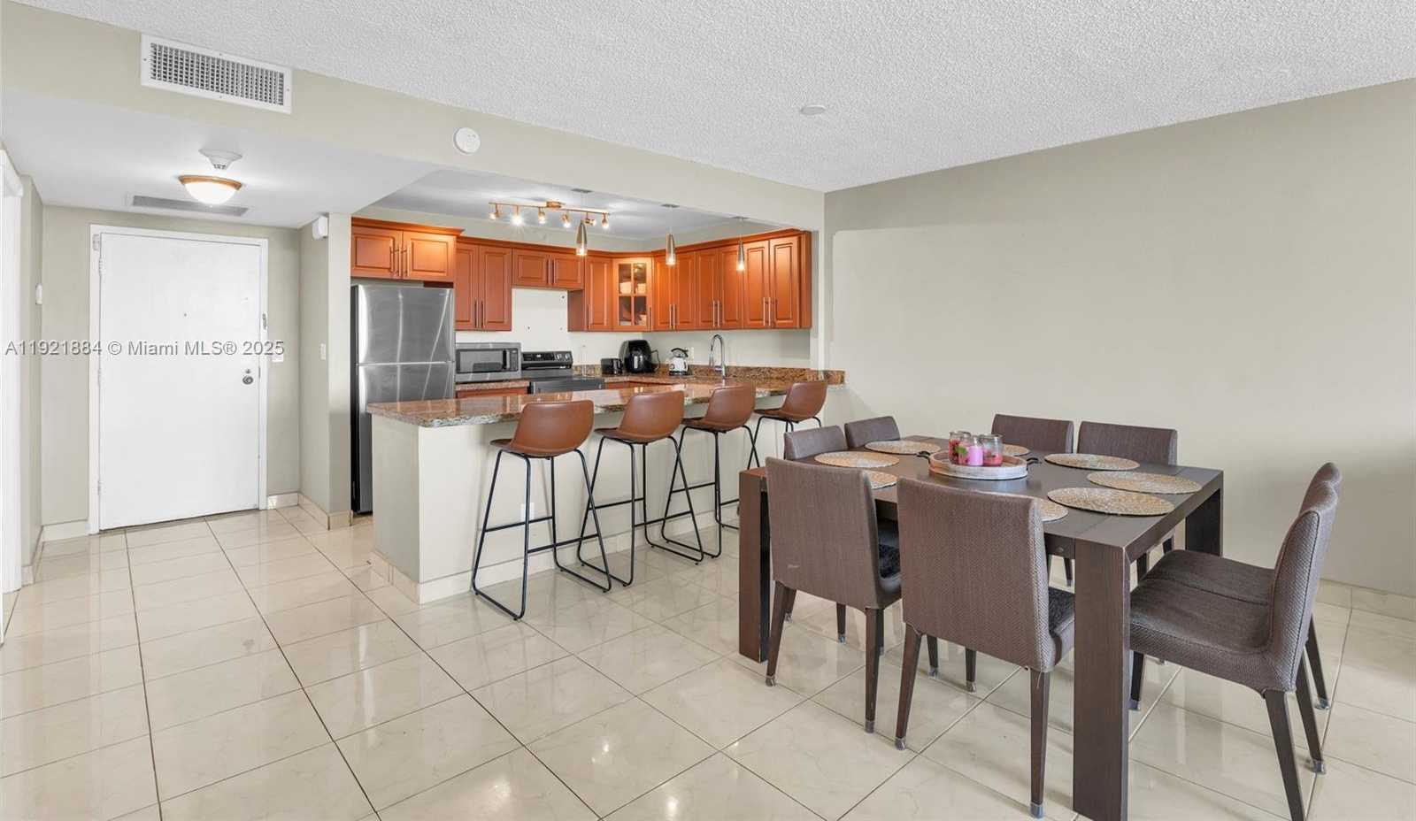 Small Image of 2500 PARKVIEW DR #2411, Hallandale Beach Number 19