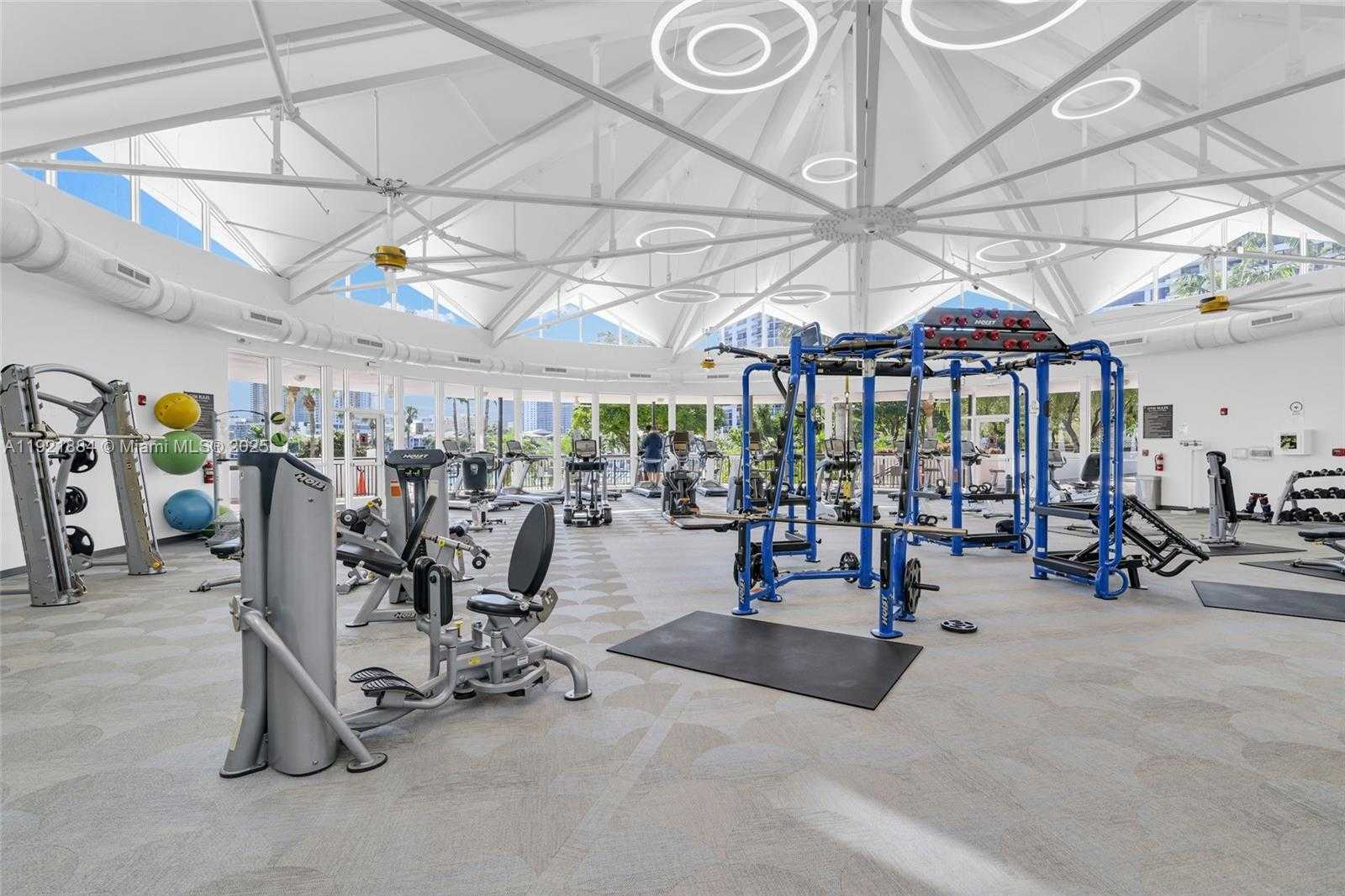 Small Image of 2500 PARKVIEW DR #2411, Hallandale Beach Number 55